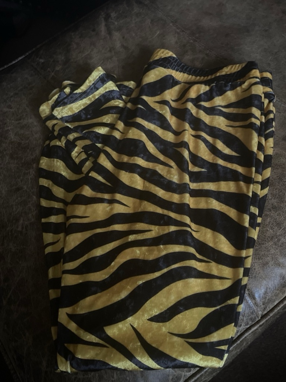 Women’s Yellow & Black Zebra Print Leggings